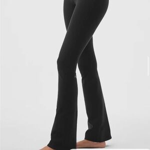 Alo flair leg leggings
